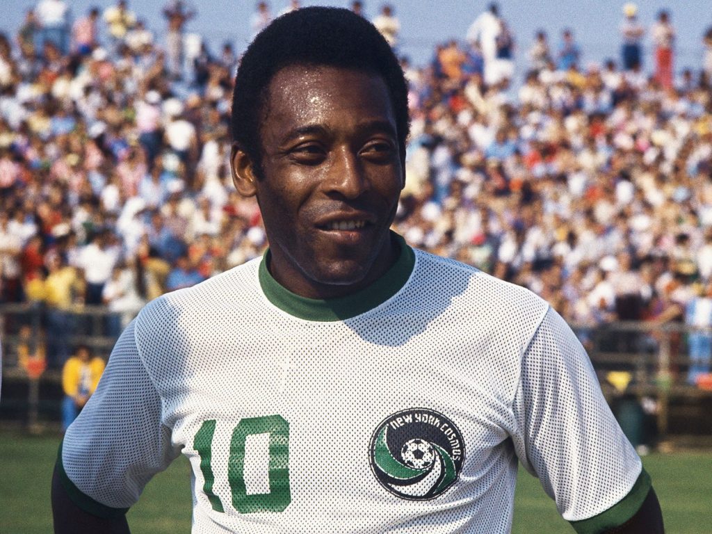 Ai là vua bóng đá? Câu hỏi được quan tâm nhất hiện nay