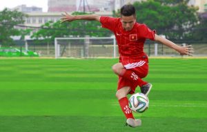 Đỗ Kim Phúc là ai? Người vinh dự được chụp ảnh với CR7