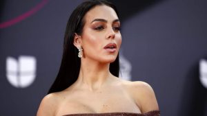 Vợ của Ronaldo là ai, ai là người đã chiếm được tình cảm của cầu thủ hàng đầu thế giới