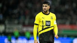 Cầu thủ Emre Can - Tham bát bỏ mâm để thành kẻ trắng tay