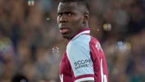 Cầu thủ Kurt Zouma - Sự nghiệp không may còn gặp nạn nhớ đời